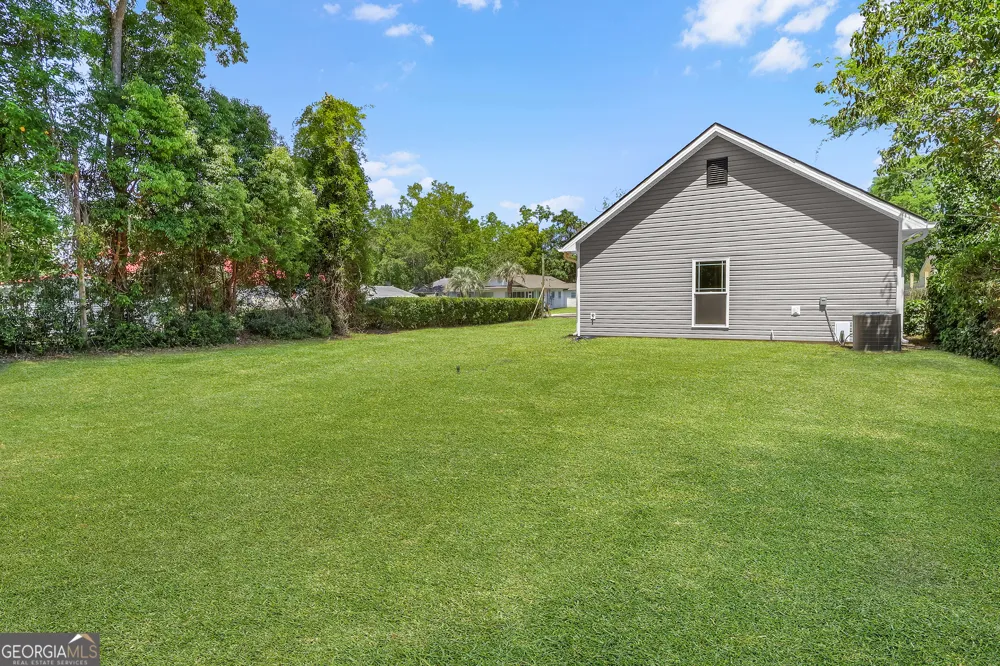 2235 Alaska ST Savannah, GA 31404