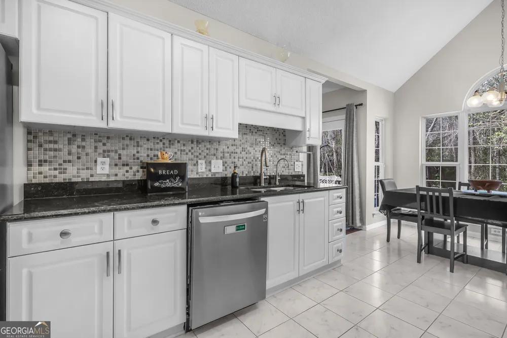 4 White Ibis LN Savannah, GA 31419