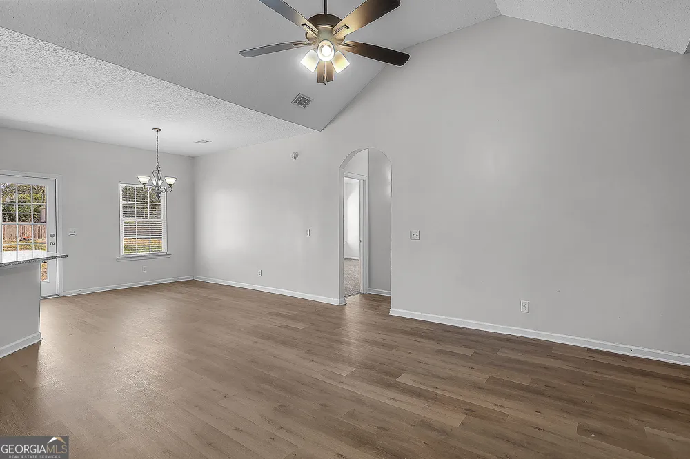 33 NE Firefly TRCE Ludowici, GA 31316