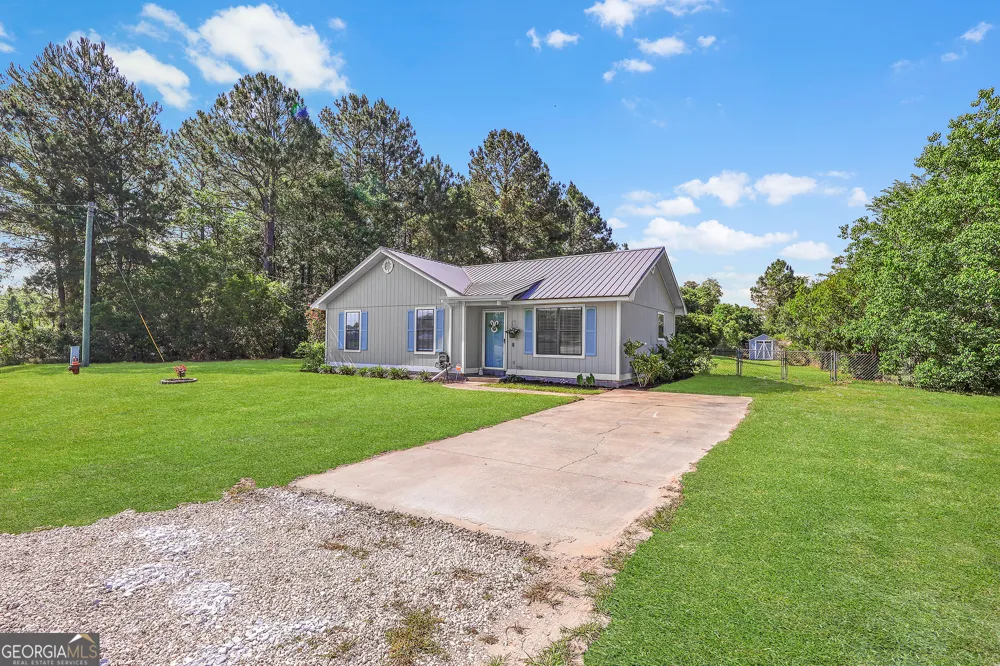 1692 NE Lee Place Ludowici, GA 31316