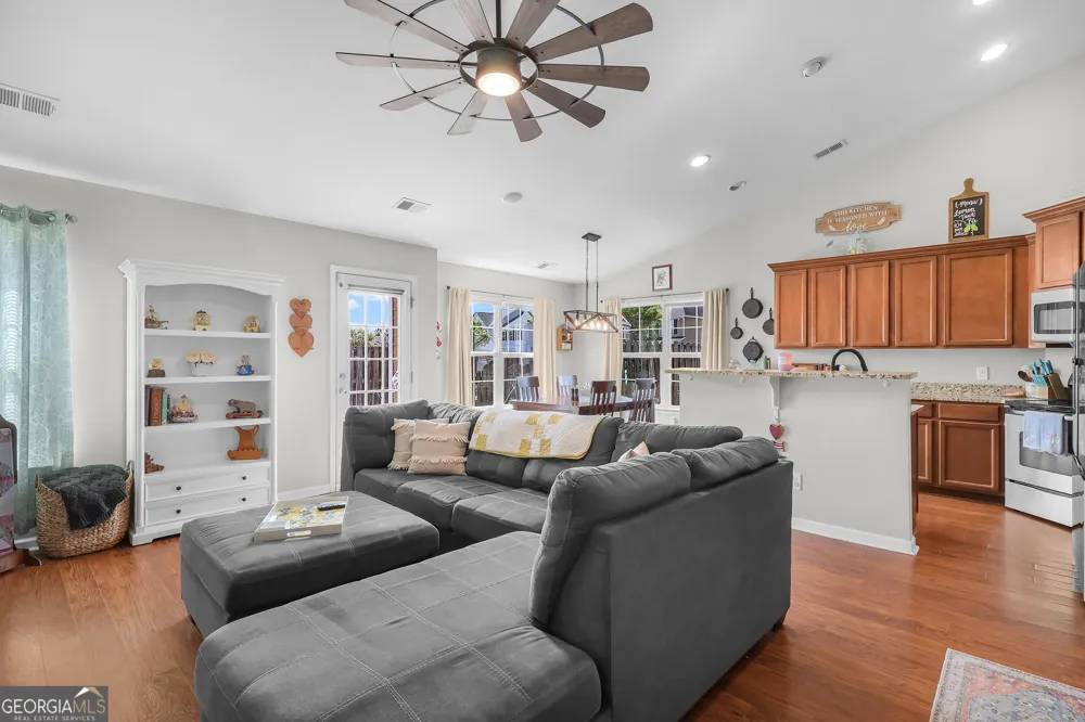 1055 Marne BLVD Hinesville, GA 31313