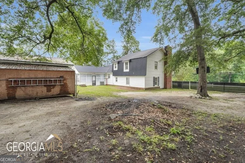 154 Atkinson DR Swainsboro, GA 30401