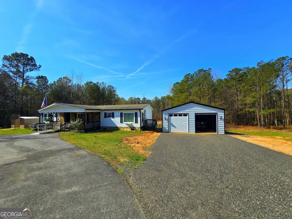 2001 Rocky Creek RD Mansfield, GA 30055