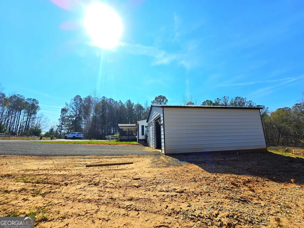2001 Rocky Creek RD Mansfield, GA 30055