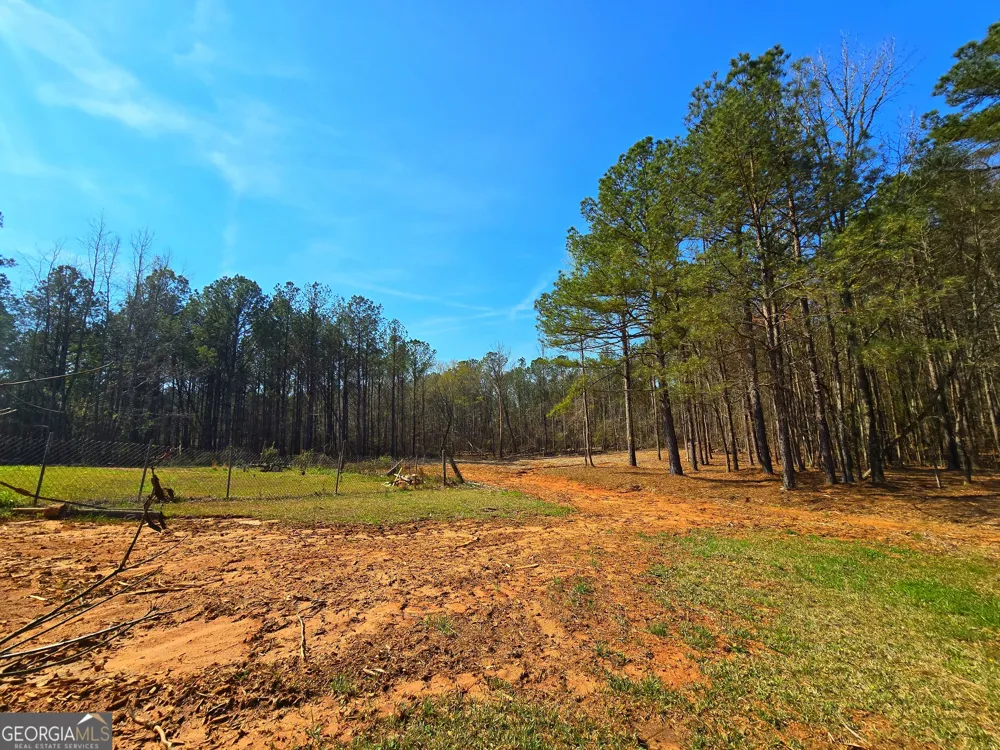2001 Rocky Creek RD Mansfield, GA 30055