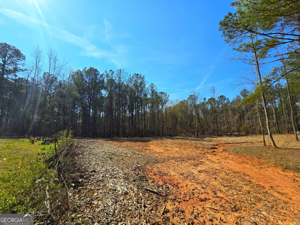 2001 Rocky Creek RD Mansfield, GA 30055