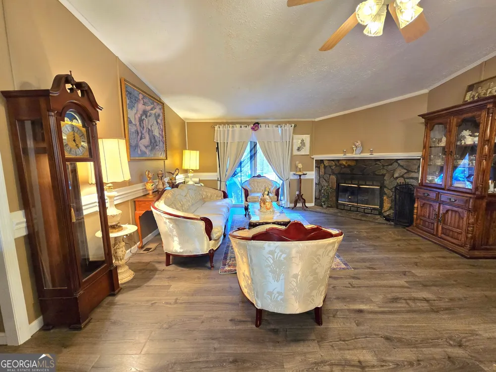 2001 Rocky Creek RD Mansfield, GA 30055