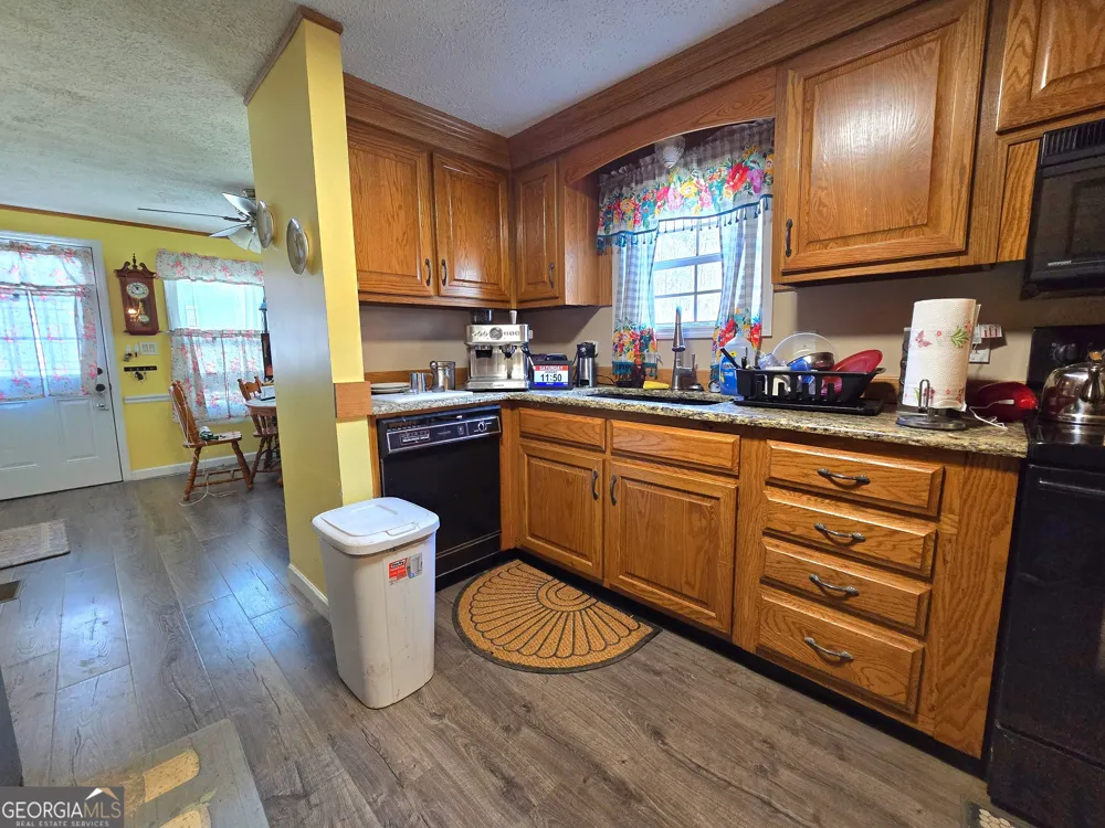 2001 Rocky Creek RD Mansfield, GA 30055