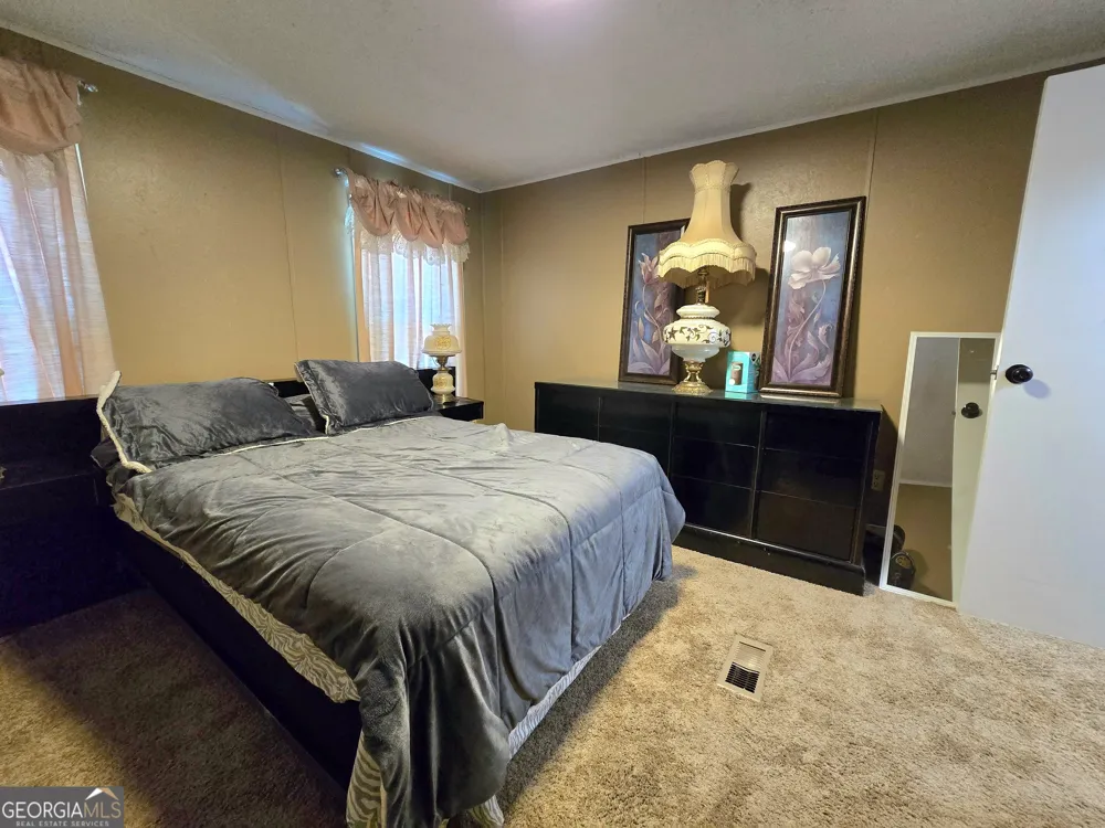 2001 Rocky Creek RD Mansfield, GA 30055