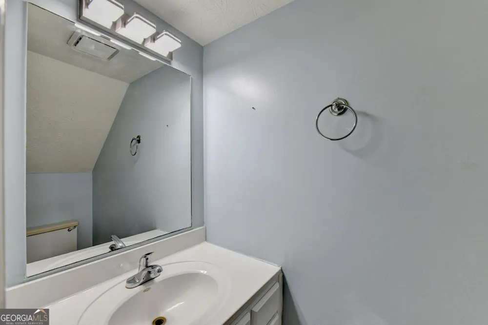 5607 Executive WAY Norcross, GA 30071