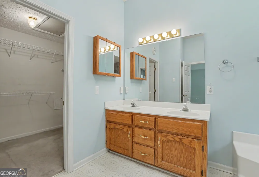 1411 Water Wheel DR Bethlehem, GA 30620