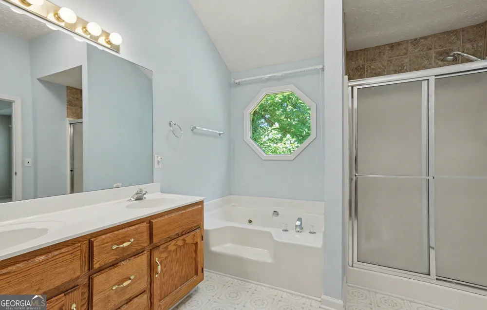 1411 Water Wheel DR Bethlehem, GA 30620