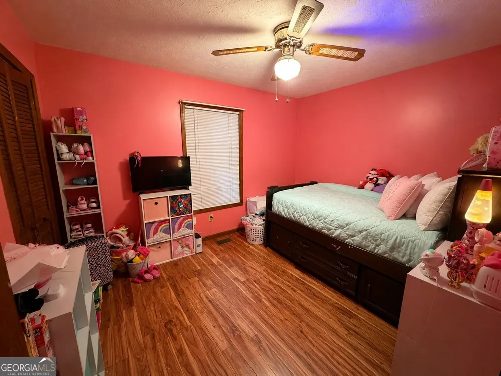 30 Price DR Locust Grove, GA 30248