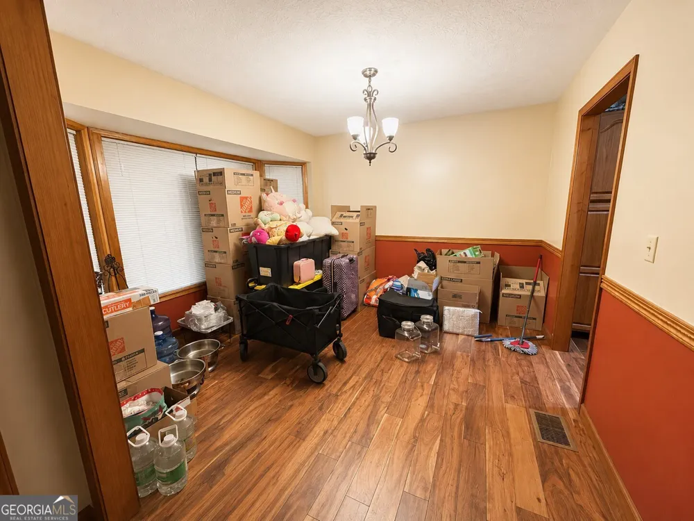 30 Price DR Locust Grove, GA 30248
