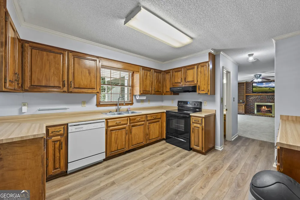201 Chesterfield RD Bogart, GA 30622