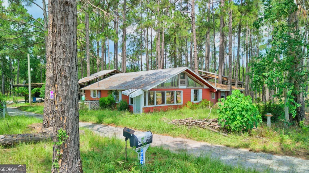 4421 Albert Rahn RD Glennville, GA 30427