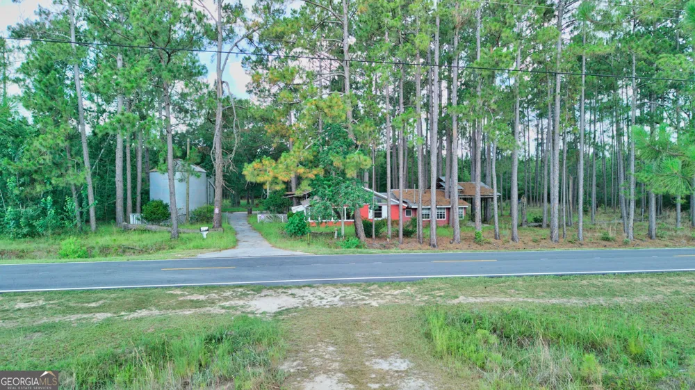 4421 Albert Rahn RD Glennville, GA 30427