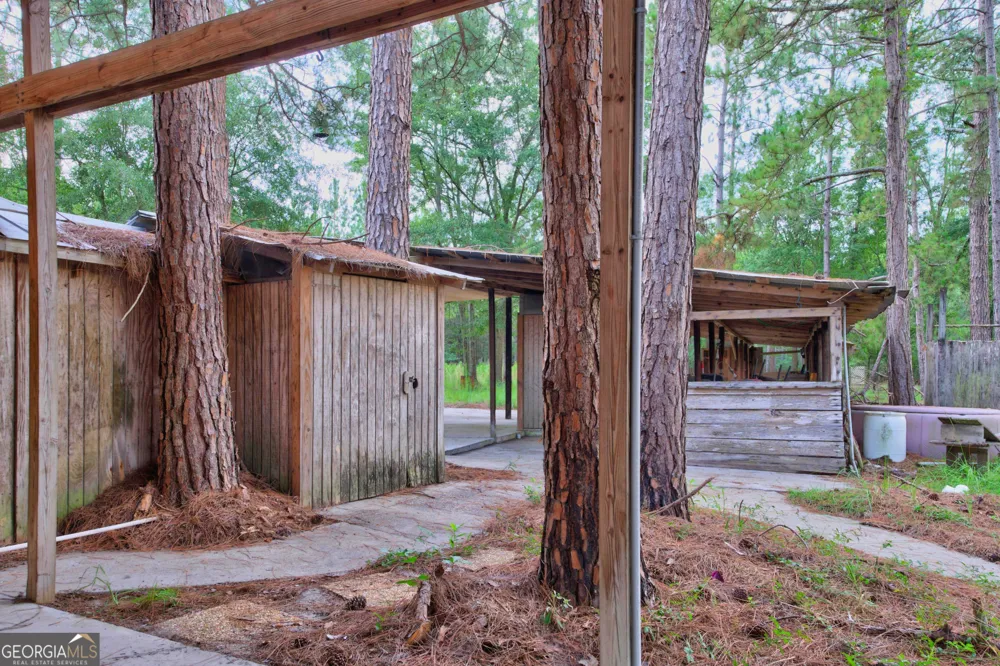 4421 Albert Rahn RD Glennville, GA 30427