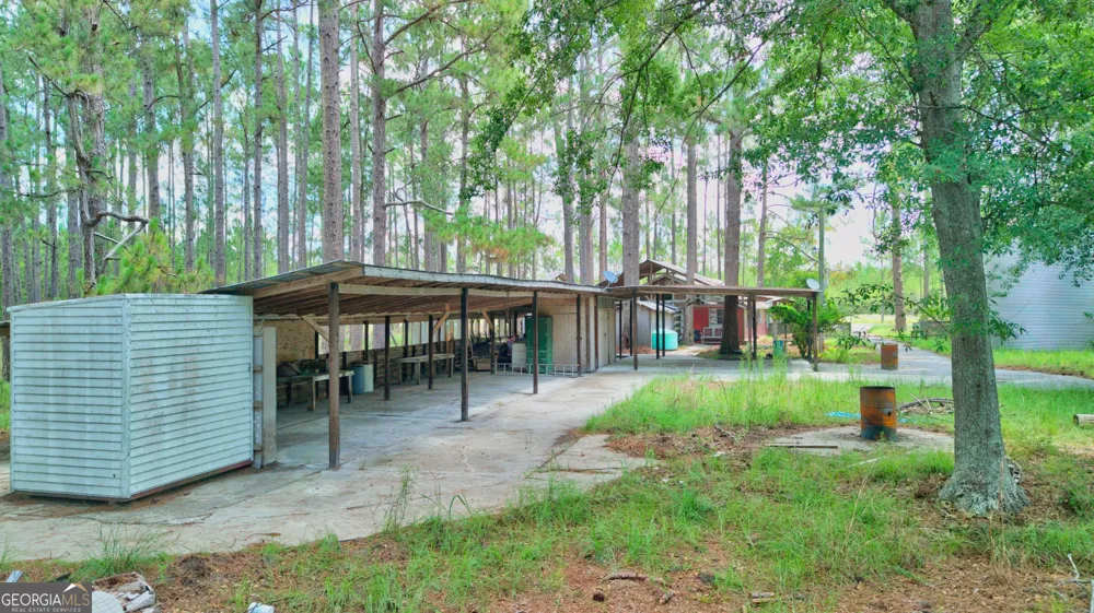 4421 Albert Rahn RD Glennville, GA 30427