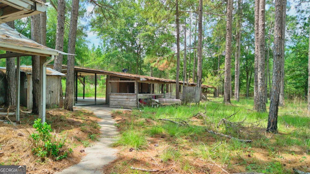 4421 Albert Rahn RD Glennville, GA 30427