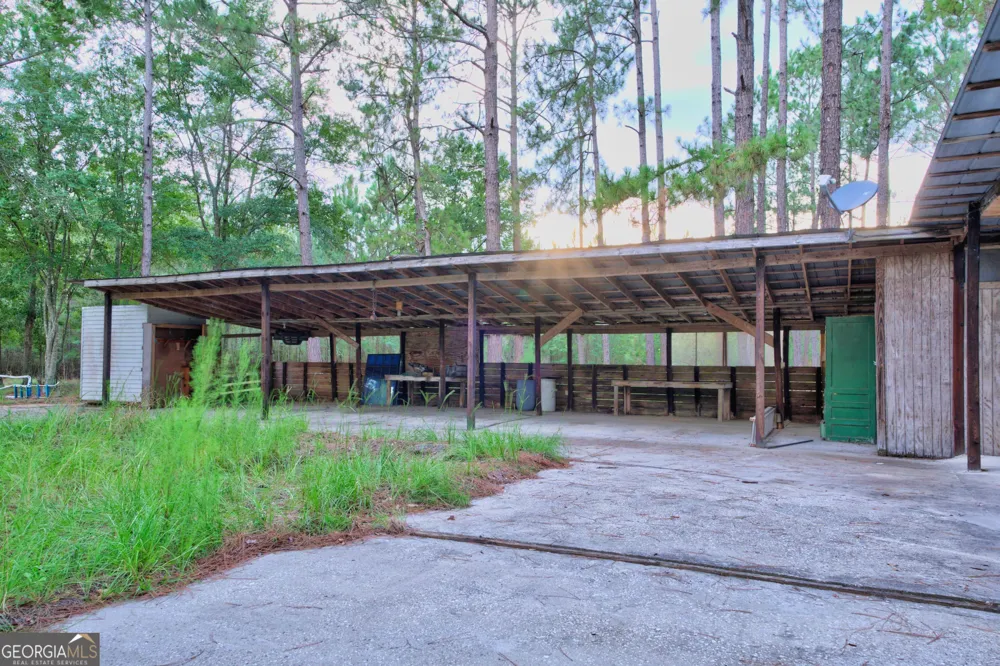 4421 Albert Rahn RD Glennville, GA 30427