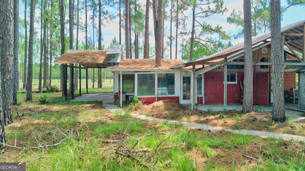 4421 Albert Rahn RD Glennville, GA 30427