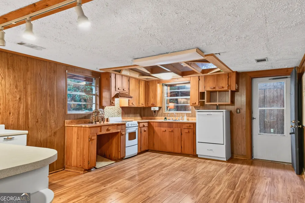 4421 Albert Rahn RD Glennville, GA 30427