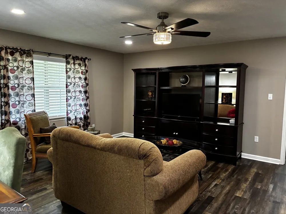 651 Beulah LN Thomson, GA 30824