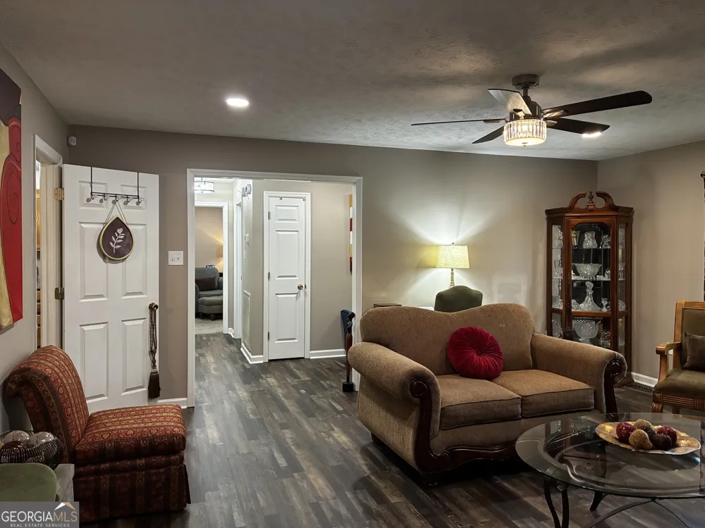 651 Beulah LN Thomson, GA 30824