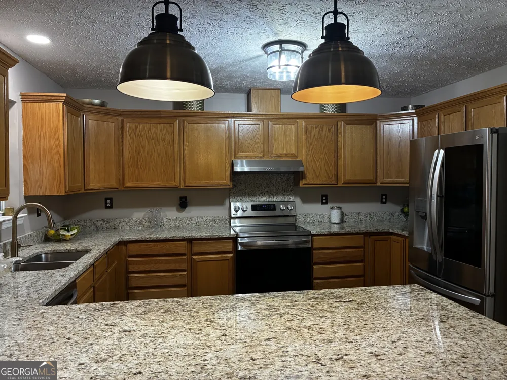 651 Beulah LN Thomson, GA 30824