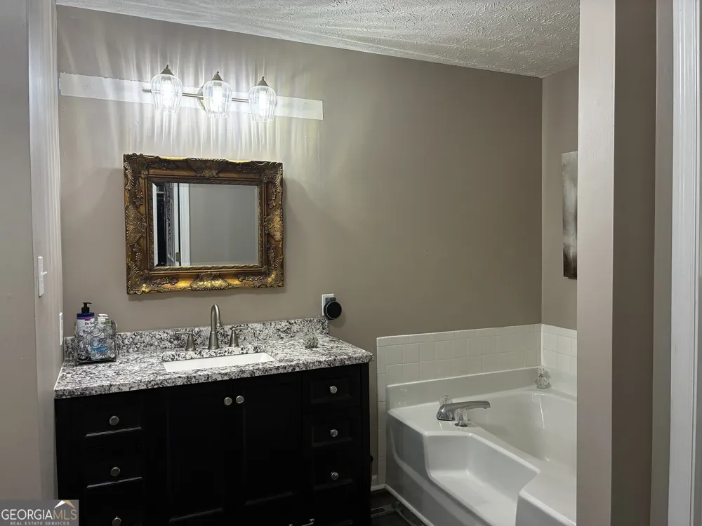 651 Beulah LN Thomson, GA 30824