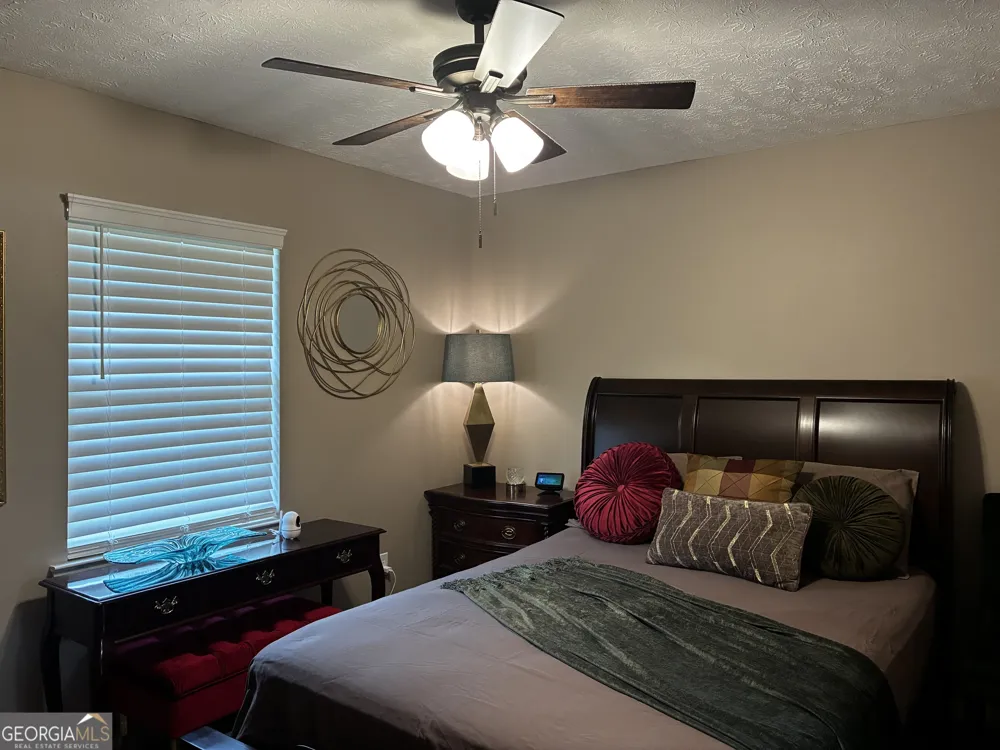 651 Beulah LN Thomson, GA 30824