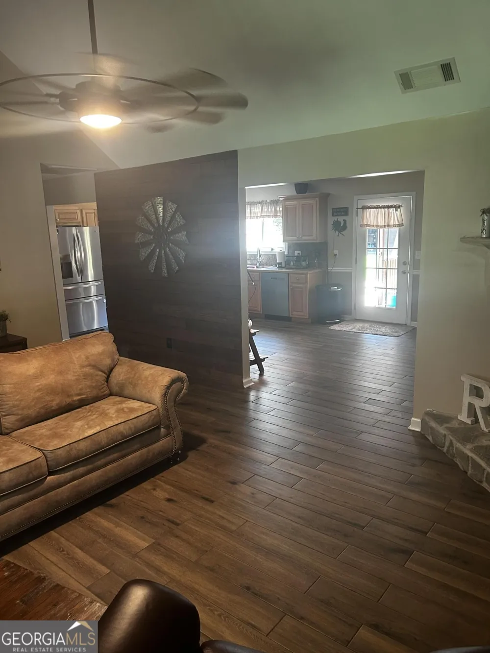 215 Iron Hill RD Taylorsville, GA 30178