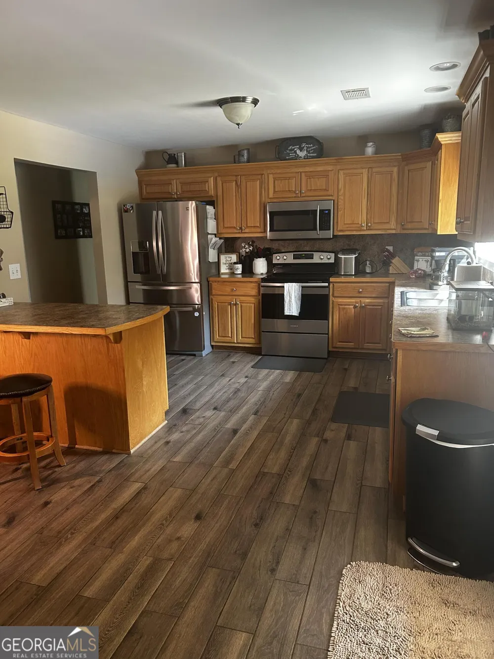 215 Iron Hill RD Taylorsville, GA 30178