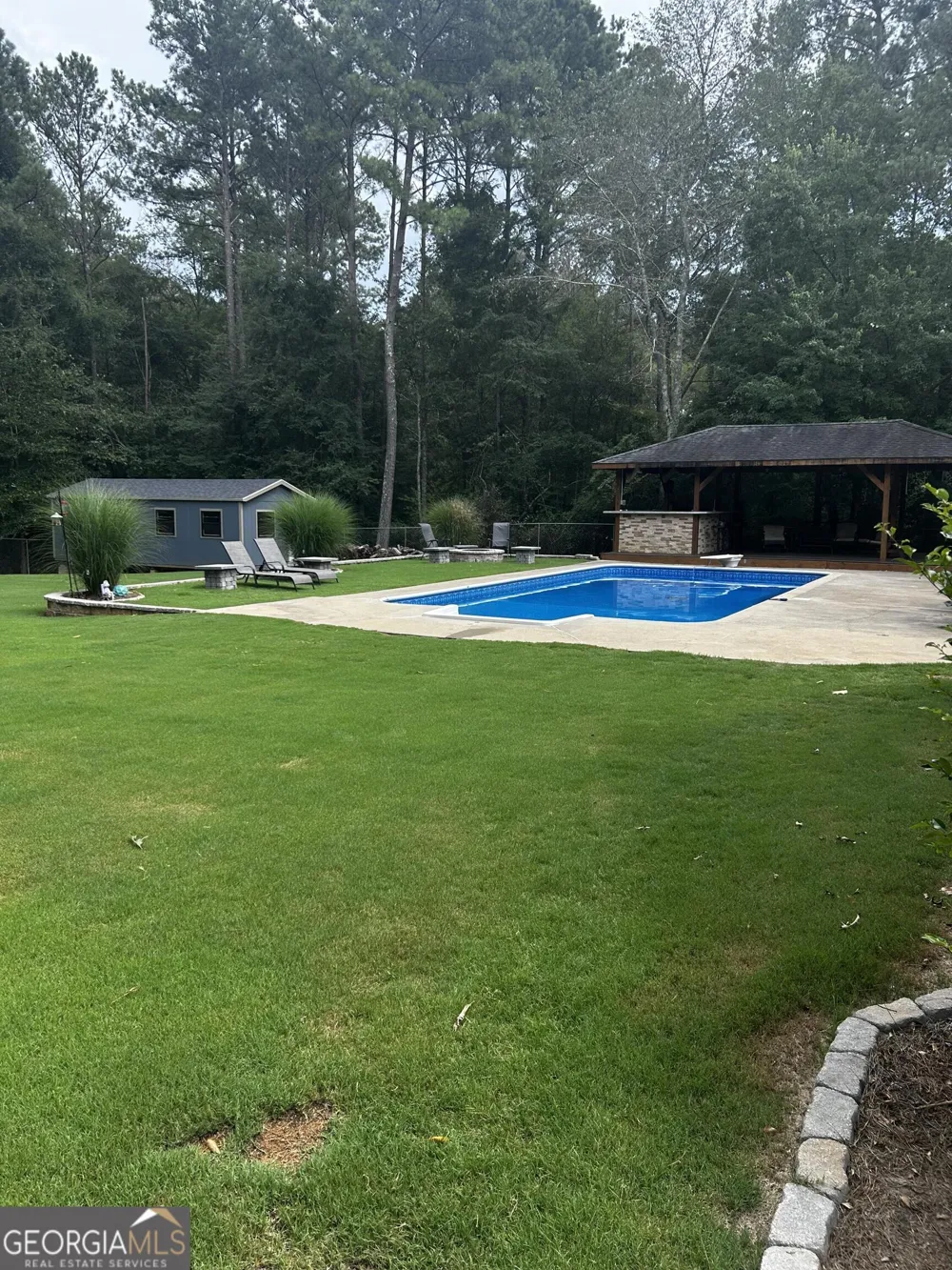 215 Iron Hill RD Taylorsville, GA 30178
