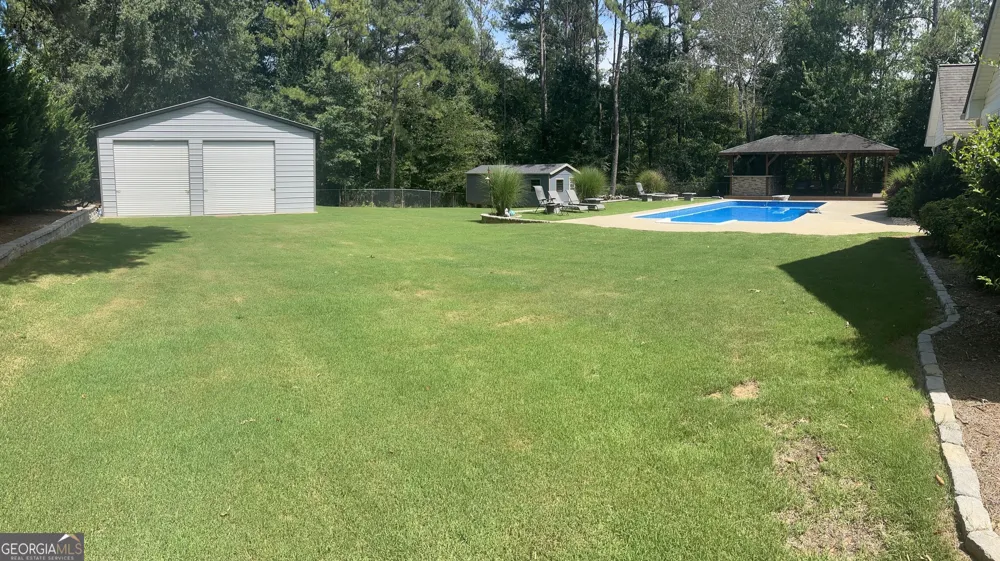 215 Iron Hill RD Taylorsville, GA 30178