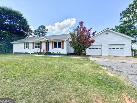 5 Lake DR