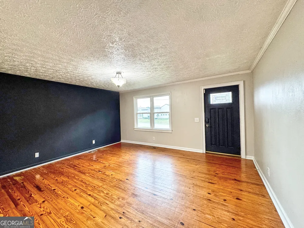 5 Lake DR LaGrange, GA 30241