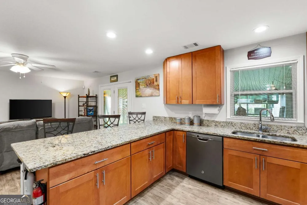 5528 Garrard AVE Savannah, GA 31405