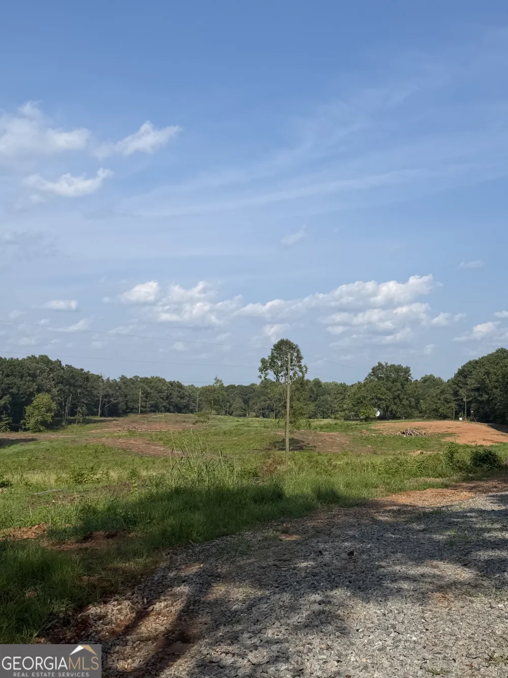 2135 Moss RD Gay, GA 30218