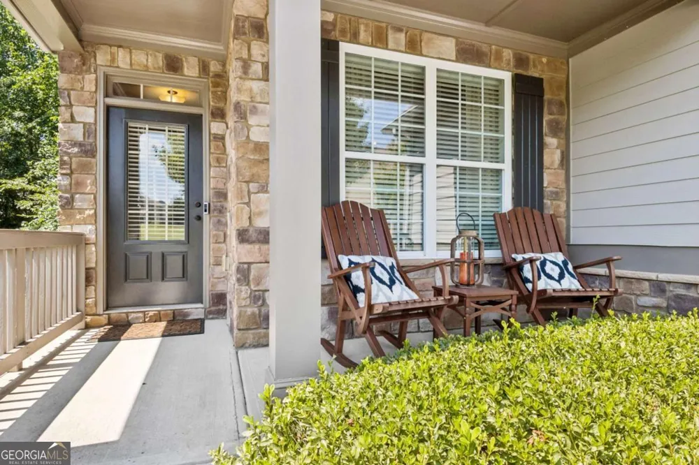 6904 Big Sky DR Flowery Branch, GA 30542