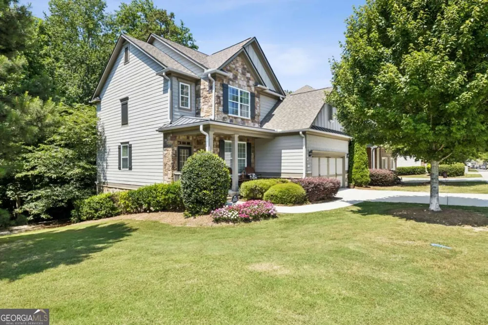 6904 Big Sky DR Flowery Branch, GA 30542