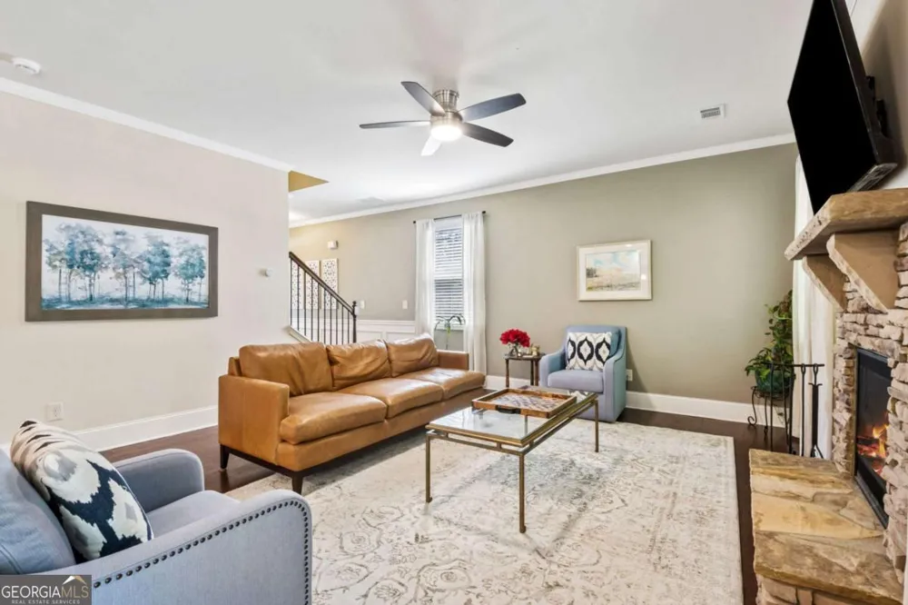 6904 Big Sky DR Flowery Branch, GA 30542