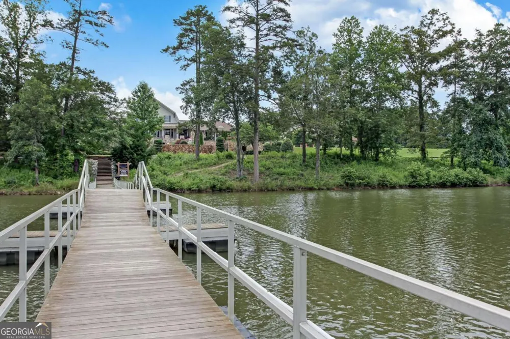 6904 Big Sky DR Flowery Branch, GA 30542