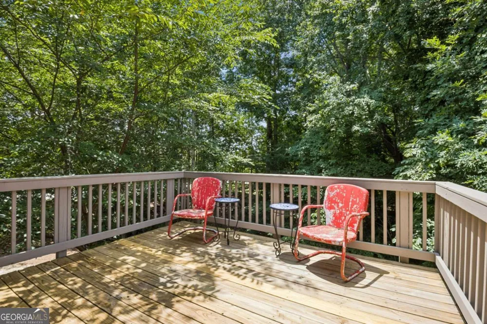 6904 Big Sky DR Flowery Branch, GA 30542