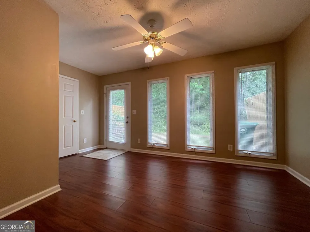 2962 Stonecrest LN Lithonia, GA 30038