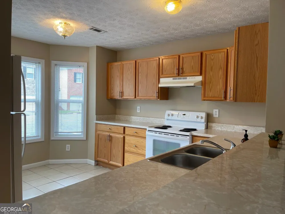 2962 Stonecrest LN Lithonia, GA 30038