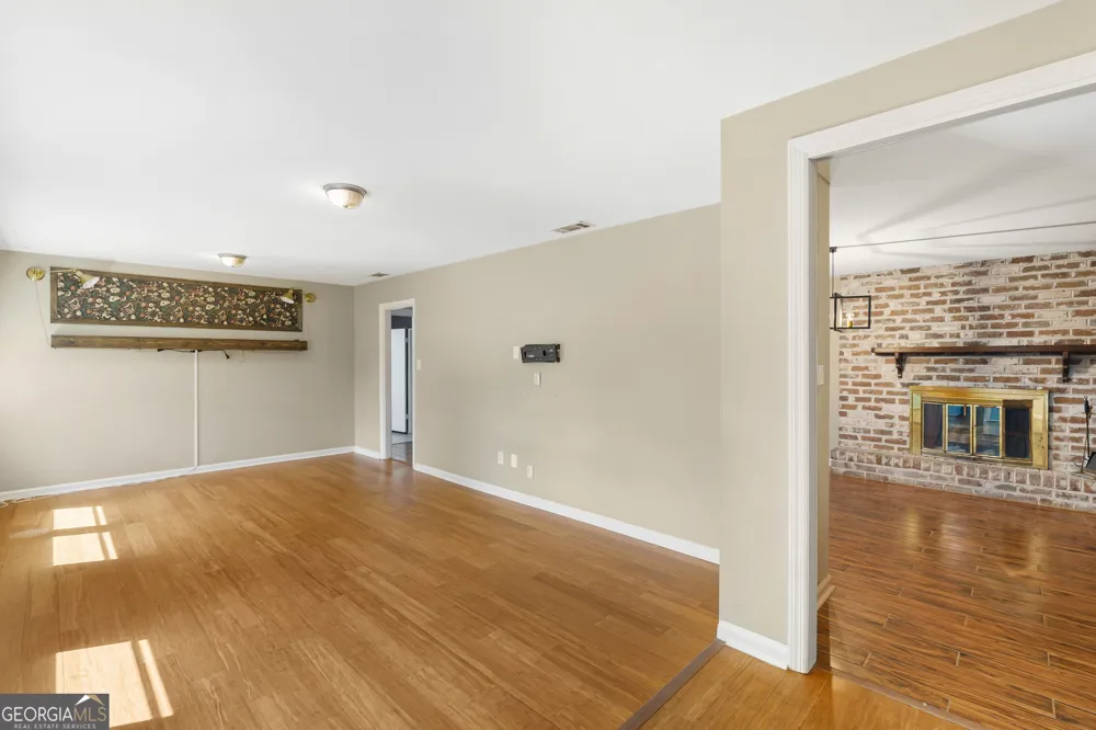 17 Regent DR Savannah, GA 31406