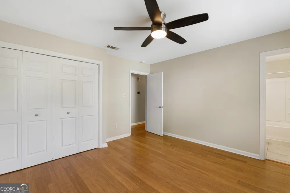 17 Regent DR Savannah, GA 31406