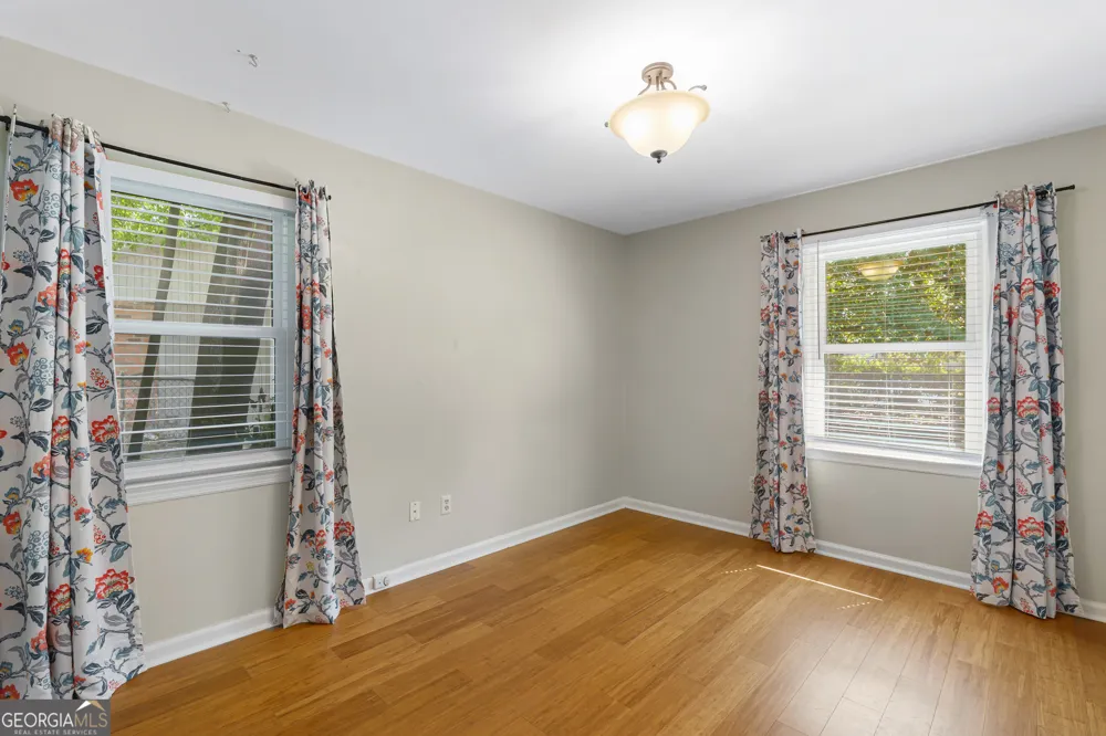 17 Regent DR Savannah, GA 31406